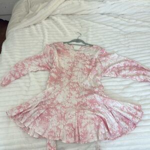 Long sleeve pink dress white white floral design